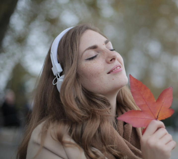 From Matte to Dewy: Choosing the Right Foundation for Fall and Winter