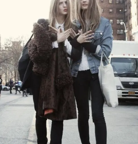 From Snowy Slopes to Urban Streets: Winter Fashion in Different Regions