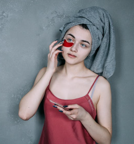 Essence of Elegance: Skincare Rituals for a Timeless Beauty in 2024