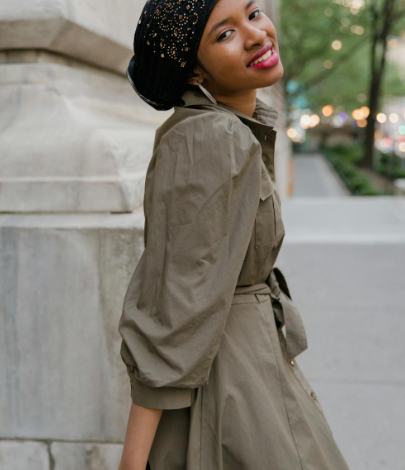 Effortless Autumn Chic: Trench Coats and Wide-Leg Pants for Everyday Style