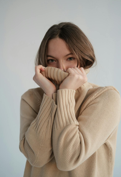 Fall Staples: Cozy Knit Sweaters and Pleated Skirts to Elevate Your Look